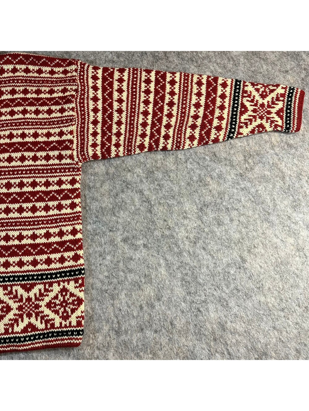 Vintage L.L. Bean Red Nordic Fair Isle Pewter Button Wool Cardigan Sweater Sz L - Picture 11 of 15